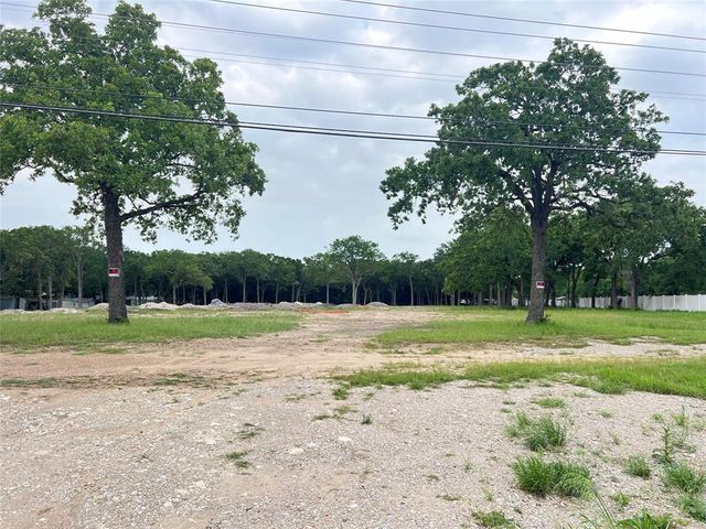 $850,000 | 2410 North Highway 175 | Seagoville