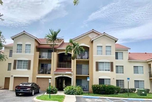 $2,000 | 4115 San Marino Boulevard, Unit 304 | The Villages of Palm Beach Lakes