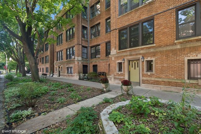 $193,000 | 1309 West Farwell Avenue, Unit 1 | East Rogers Park