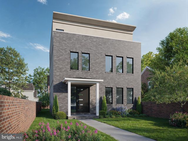 $3,950,000 | 1610 Foxhall Road Northwest | Palisades