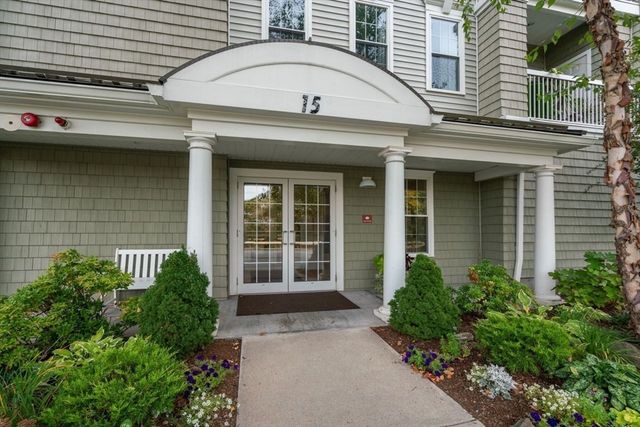 $699,000 | 15 Morgan Drive, Unit 106 | South Natick