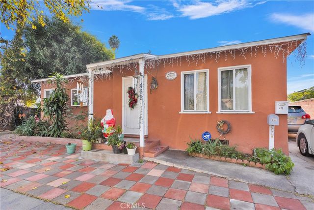 $769,999 | 470 East Home Street | North Long Beach