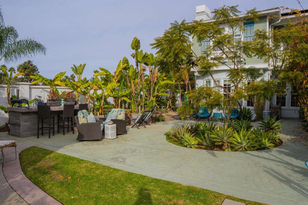 a view of outdoor space yard and patio