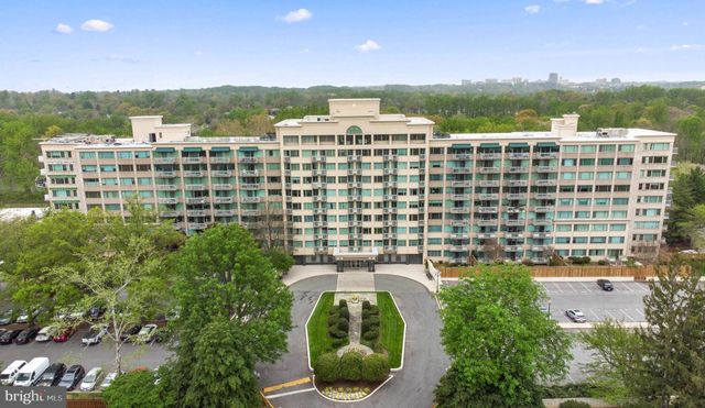 $599,000 | 5450 Whitley Park Terrace, Unit 902 | Whitley Park