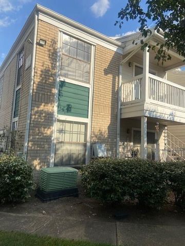 $850 | 12660 Ashford Point Drive, Unit 302 | Ashford Point