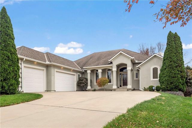 $820,000 | 5081 West 150th Place | Shawnee Mission