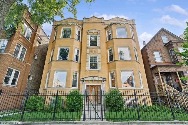 $499,000 | 2441 North Sawyer Avenue, Unit 1N | Logan Square