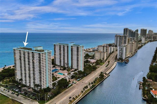 $825,000 | 1201 South Ocean Drive, Unit 1806N | South Central Beach