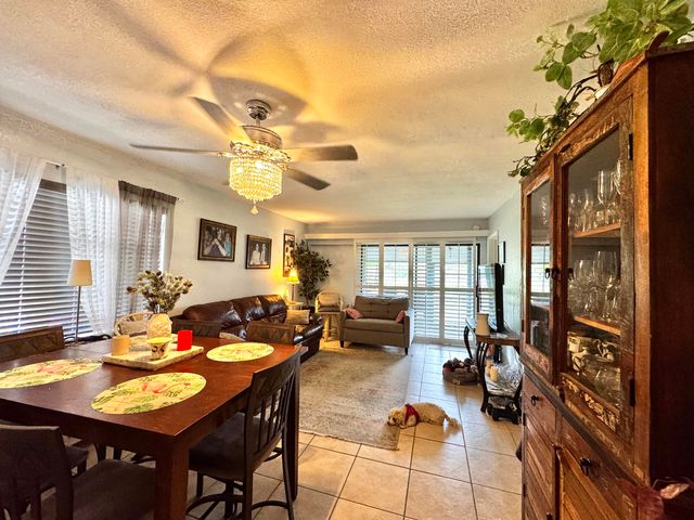 $290,000 | 55 Tropic Isle Drive, Unit 35D | Delray Beach