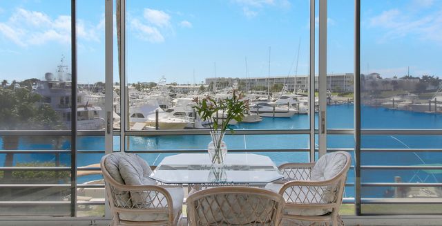 $498,888 | 21 Yacht Club Drive, Unit 201 | North Palm Beach