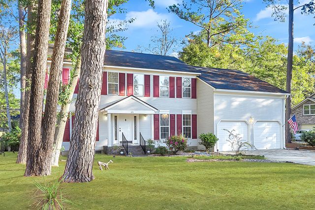 $450,000 | 105 Queensbury Circle | Stratford Forest