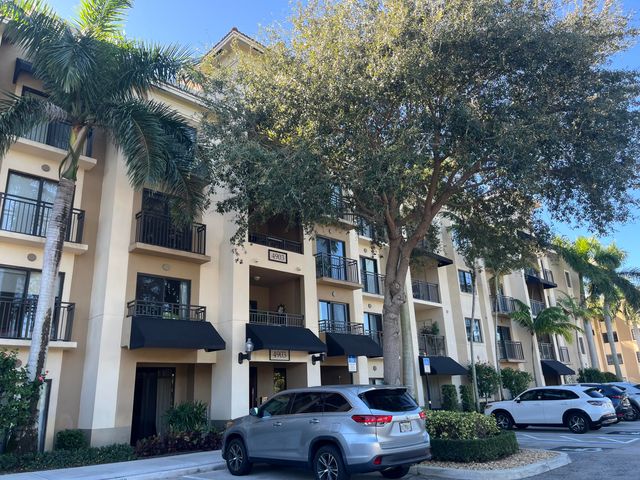 $379,000 | 4903 Midtown Lane, Unit 3120 | Palm Beach Gardens