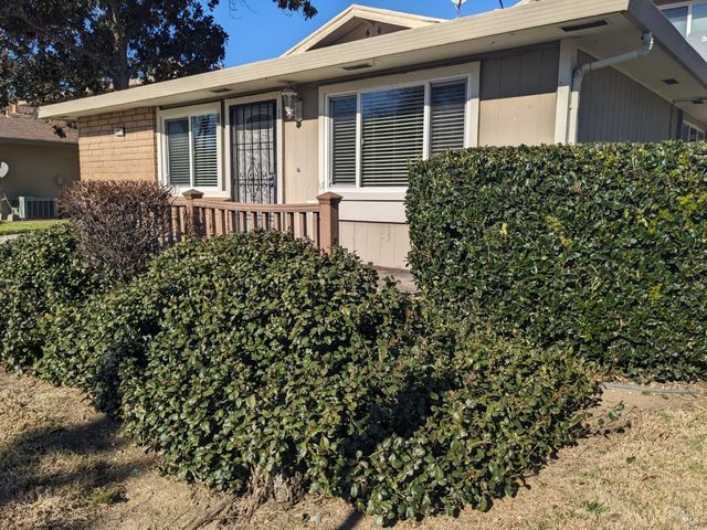 $1,995 | 1977 Woodglen Lane, Unit 1 | Vacaville