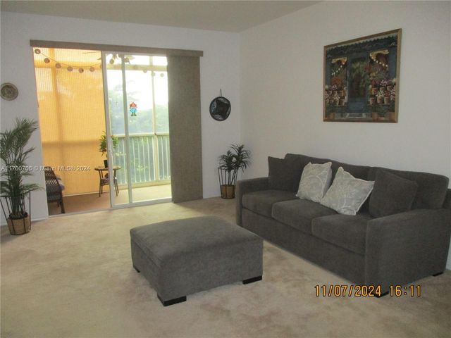 $199,900 | 7725 Yardley Drive, Unit B 305 | Westwood