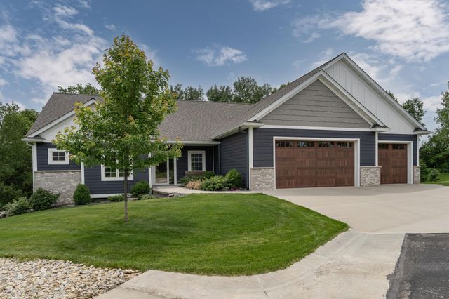 $839,900 | 1658 Echo Ridge Street Southwest | Willow Creek