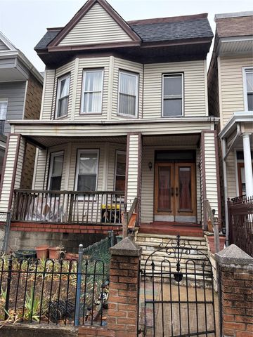 $1,100,000 | 3091 Decatur Avenue | Norwood