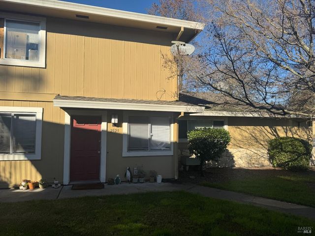 $329,995 | 2529 Coffey Lane | Santa Rosa Northwest