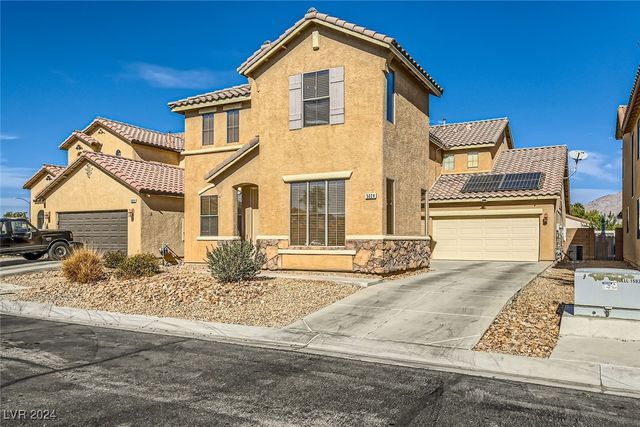 $515,000 | 5024 Stone Bay Avenue | Centennial Hills