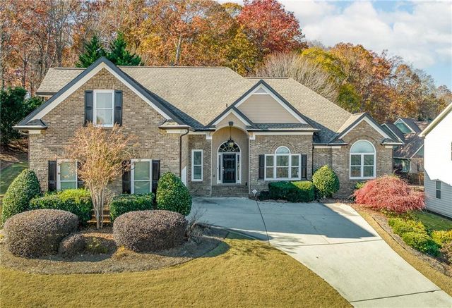 $699,999 | 2436 Commissioner Cove | Braselton