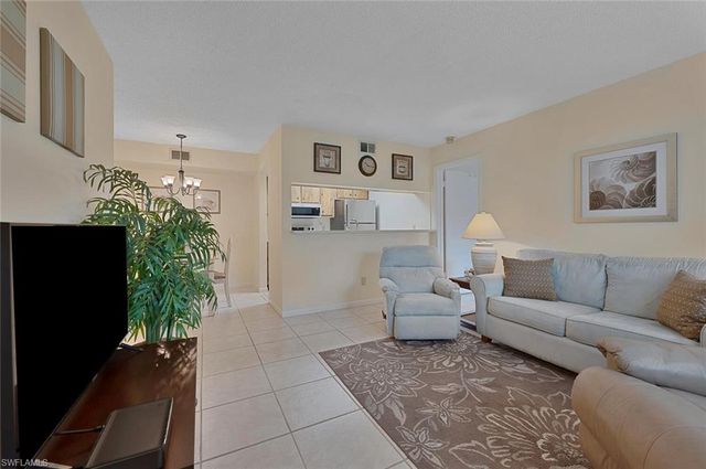 $214,500 | 4363 27th Court Southwest, Unit 102 | Golden Gate City