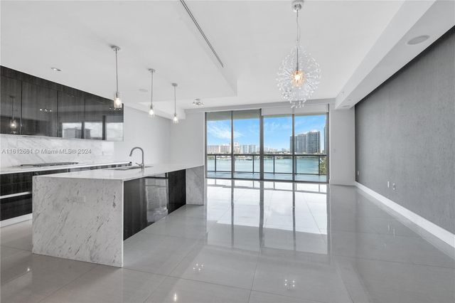 $1,995,000 | 3300 Northeast 188th Street, Unit 611 | Echo