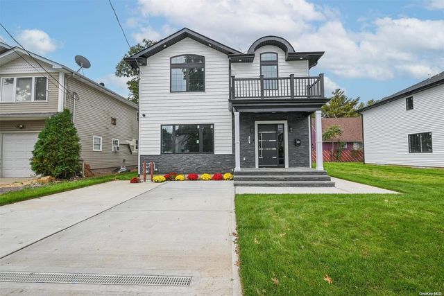 $1,249,000 | 247 Covert Street | New Cassel