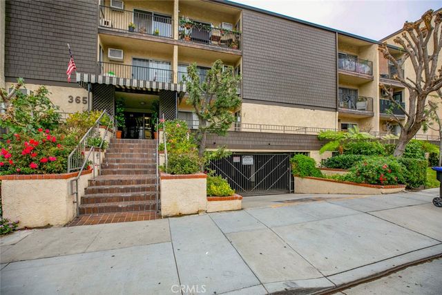 $449,000 | 365 Burchett Street, Unit 217 | Northwest Glendale