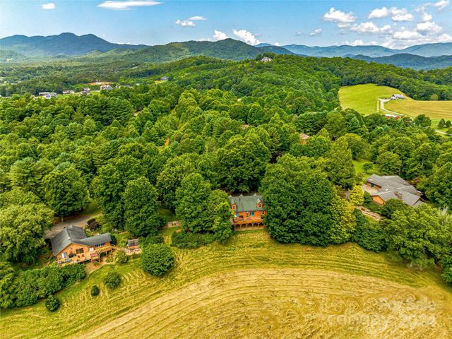 $3,500,000 | 703 Crestview Drive | Leicester Township - Buncombe County