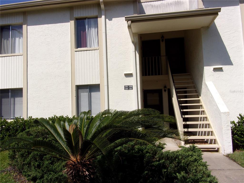 a view of a entryway of a house