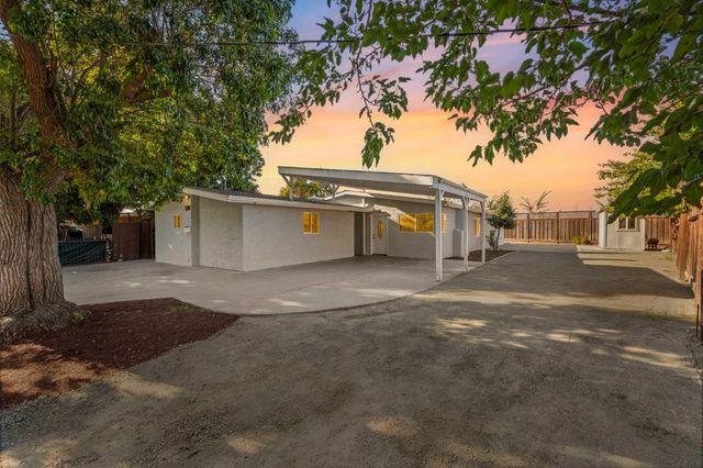 Discover Your Dream Home: 16 Houses for Sale in East Palo Alto, CA - XIII. House 12: [Title of House 12]