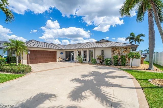 $3,800 | 1616 Southeast 40th Street | Cape Coral