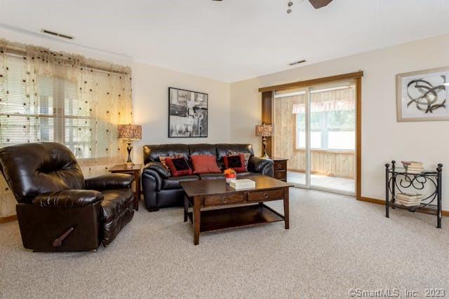 Beautiful Living Room with Quality Furniture Throughout!