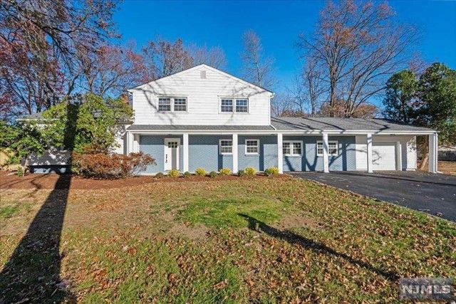 $799,000 | 13 Maplewood Drive | Parsippany