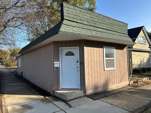 $96,000 | 720 West Ridgeland Avenue | Waukegan