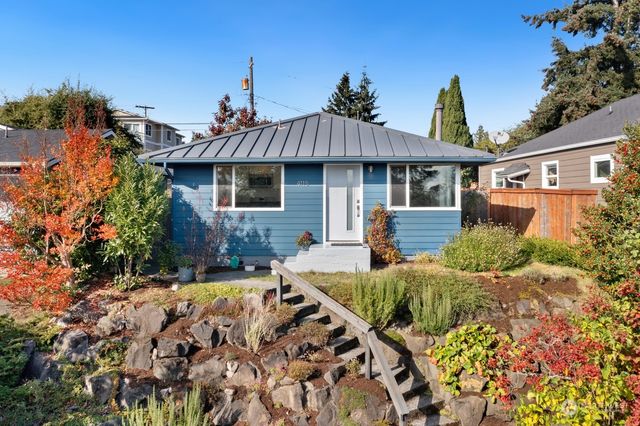 $740,000 | 4115 Fauntleroy Way Southwest | Genesee