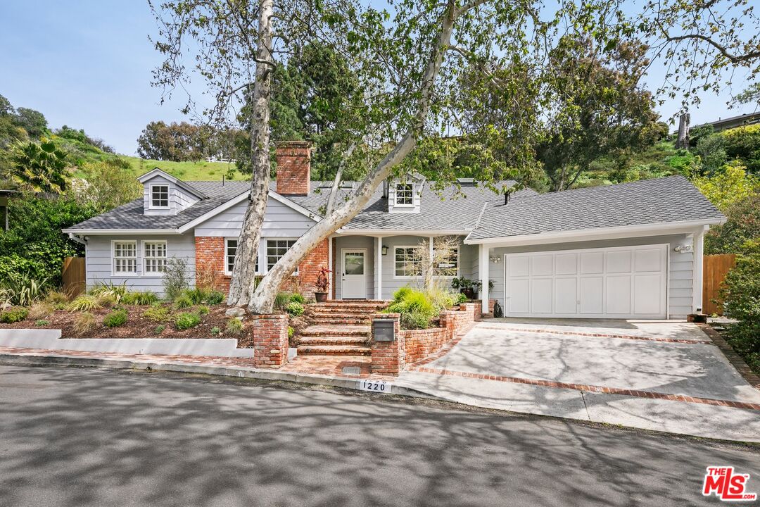 Palisades Village - Los Angeles CA Real Estate - 81 Homes For Sale