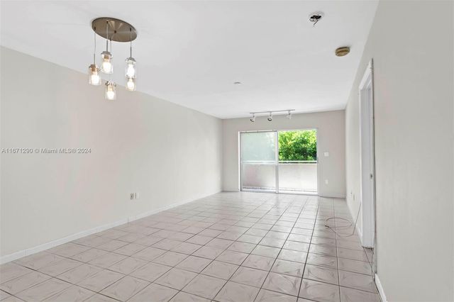 $2,500 | 18001 North Bay Road, Unit 205 | Sunny Isles Beach