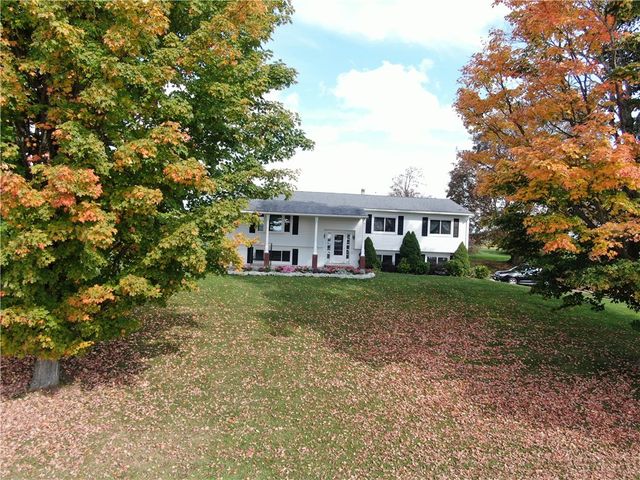 $395,000 | 643 Edick Road | Springfield