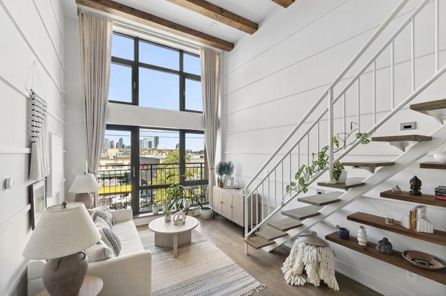 $1,195,000 | 282 Nassau Avenue, Unit 3A | Greenpoint