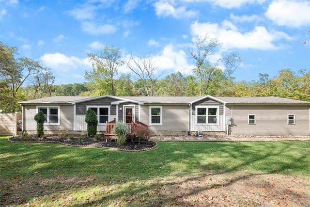 $359,900 | 2500 Clay Pike | North Huntingdon Township