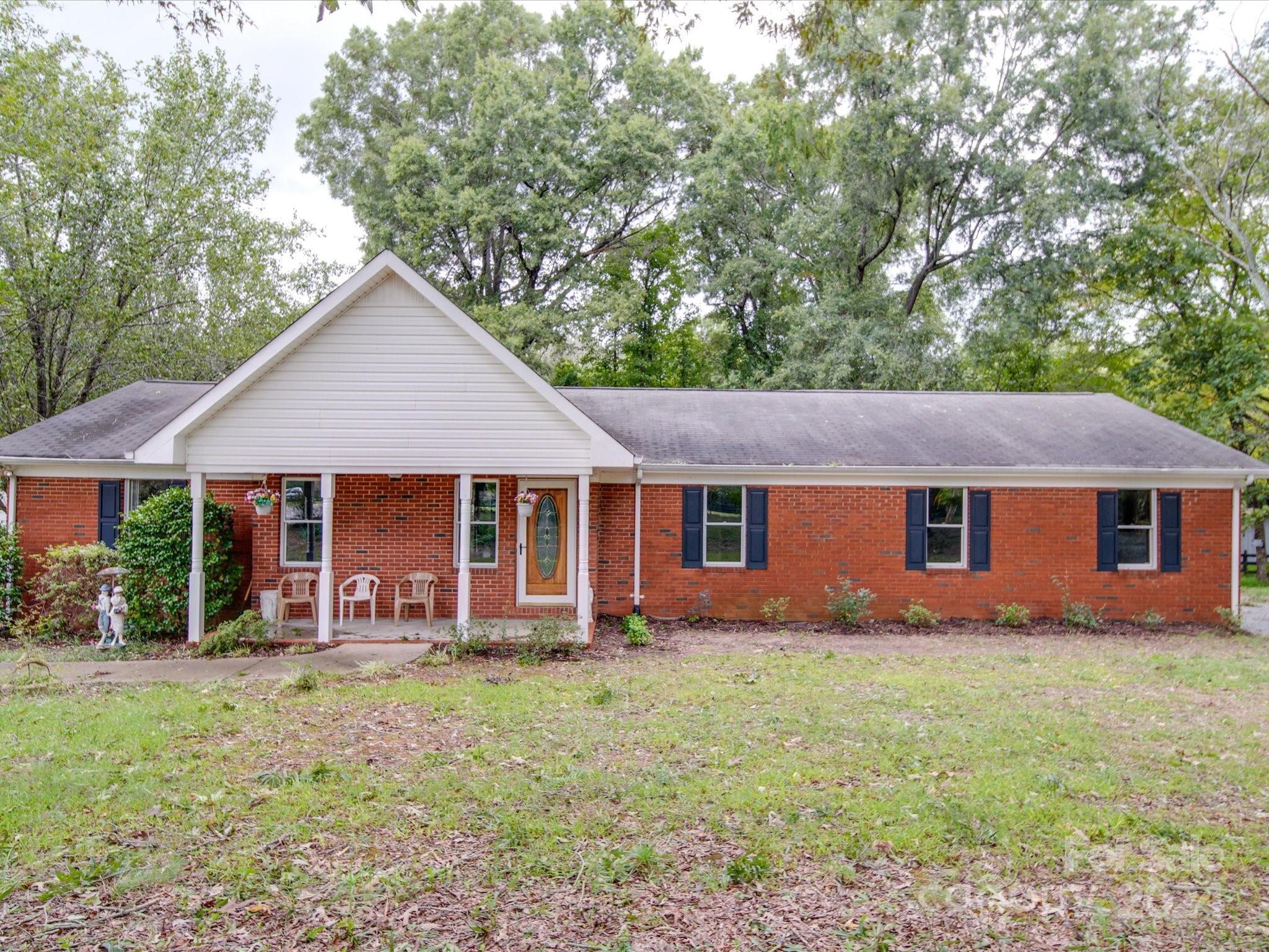 front view of house with a yard