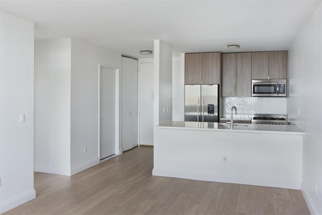 $3,785 | 345 East 94th Street, Unit 23D | Upper East Side