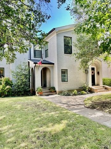 $1,975,000 | 4309 Emerson Avenue | Park Cities