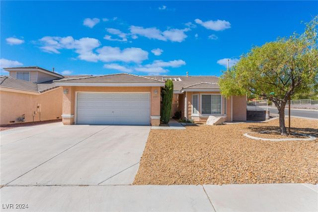 $469,900 | 2087 Angel Falls Drive | Green Valley North