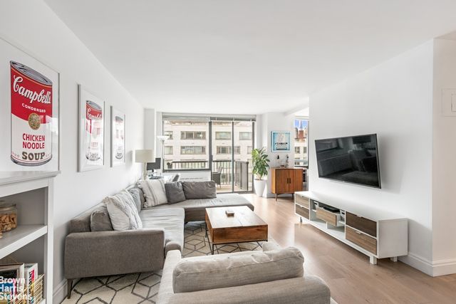 $1,195,000 | 171 East 84th Street, Unit 12A | Upper East Side