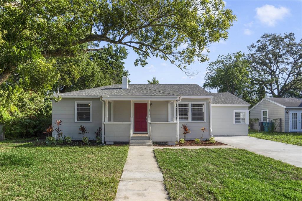 Completely renovated 3/2