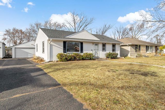 $385,000 | 2510 Yukon Avenue South | Cedar Manor