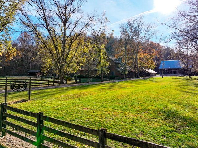 $1,200,000 | 7843 Pruss Road | Clay Township - Dearborn County