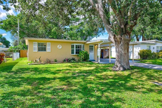 $288,000 | 10162 115th Avenue North | Orange Lake Village