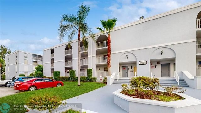 $235,900 | 661 North University Drive, Unit 1302 | Pembroke Pines